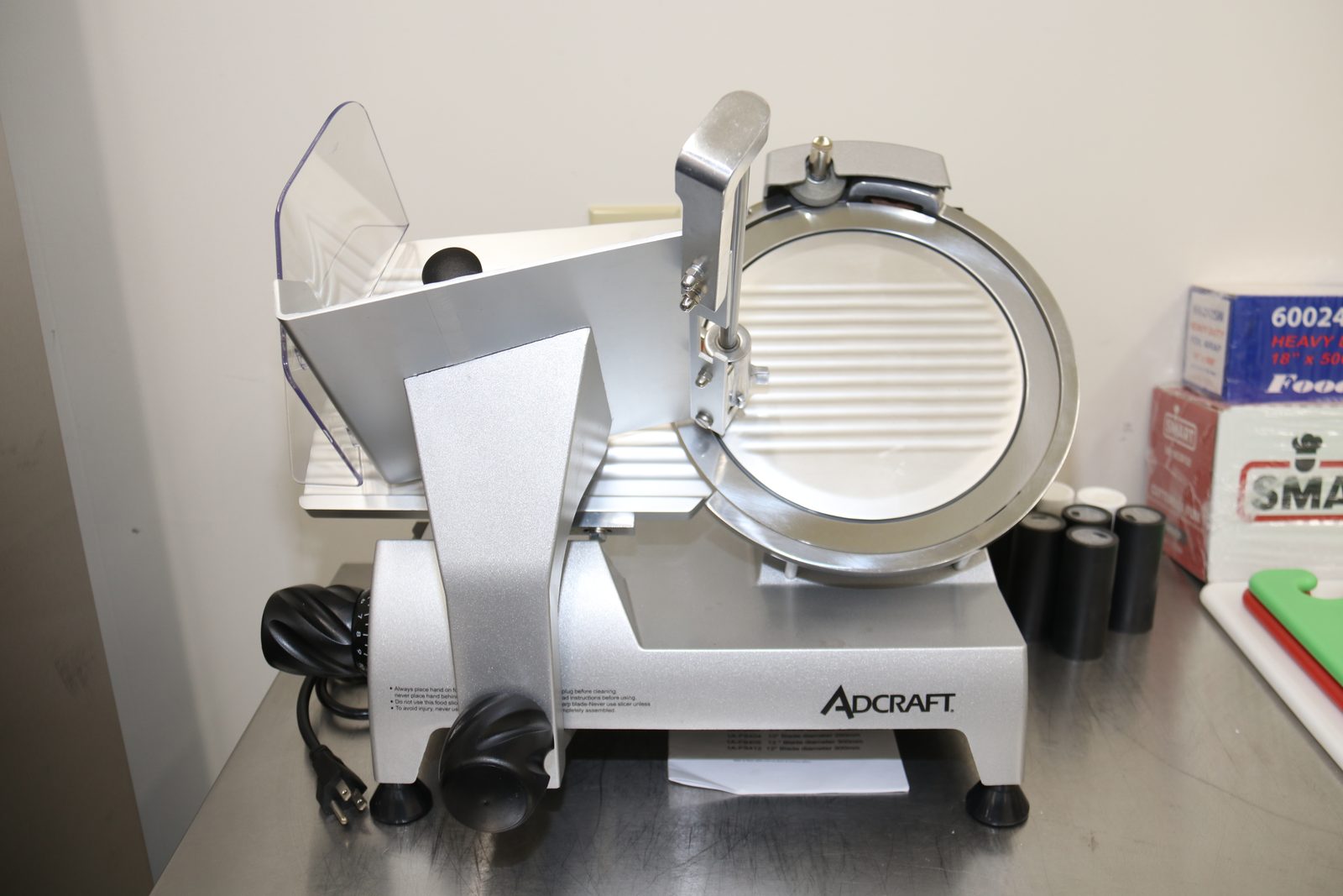Commercial meat slicer